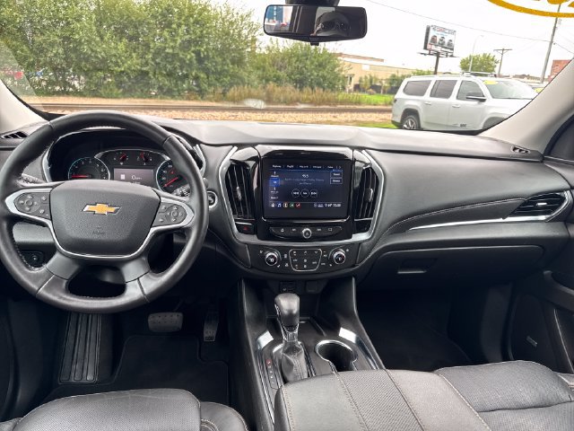 Used 2021 Chevrolet Traverse Premier AWD/4WD image 13