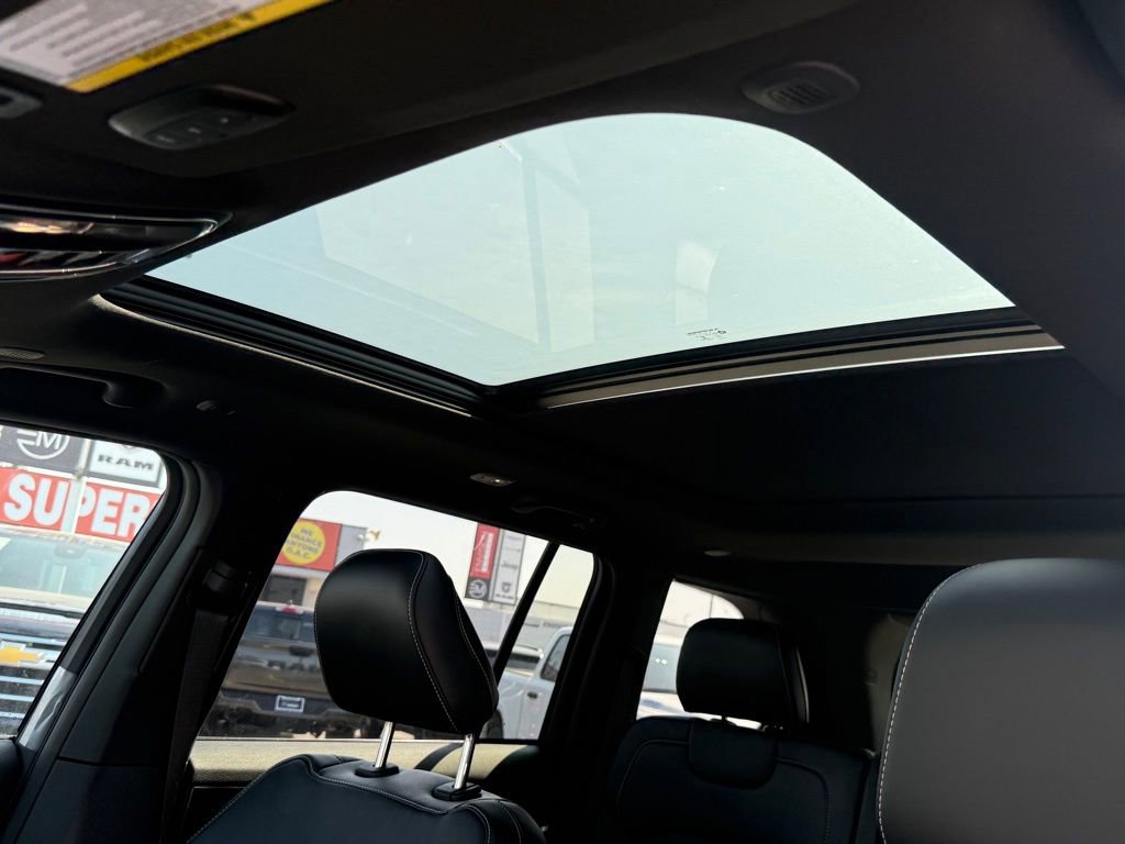 New 2026 Jeep Grand Cherokee Limited Reserve image 22