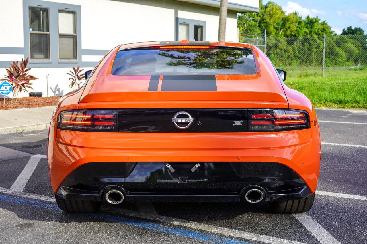 Used 2024 Nissan Z Performance w/ Heritage Edition RWD image 5