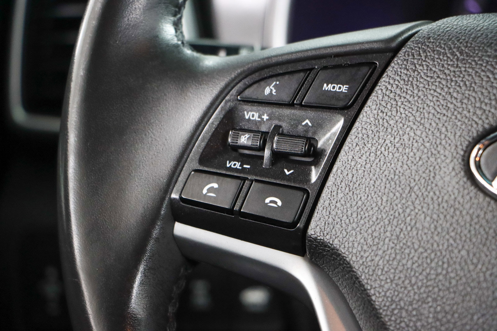 Used 2020 Hyundai Tucson Limited image 13