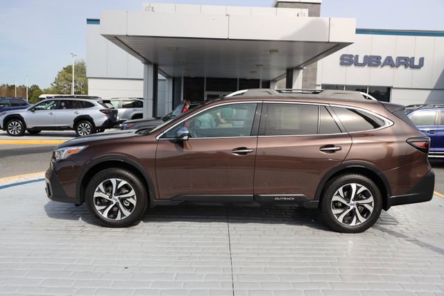 Used 2020 Subaru Outback Touring image 2