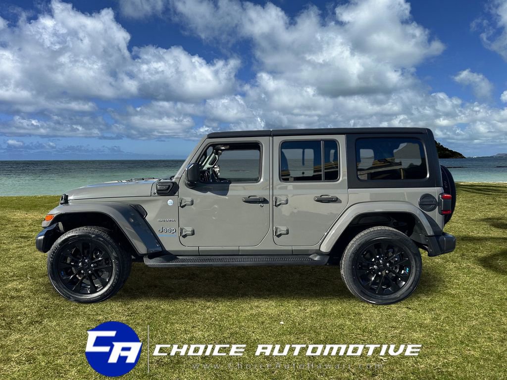 Used 2023 Jeep Wrangler Unlimited Sahara image 3