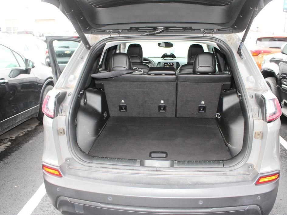 Used 2023 Jeep Cherokee Altitude Lux AWD/4WD image 37