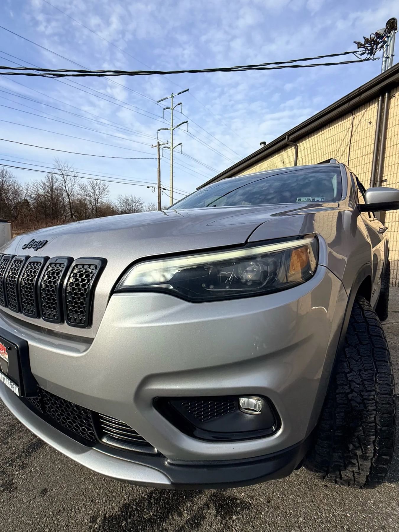 Used 2020 Jeep Cherokee Limited image 11