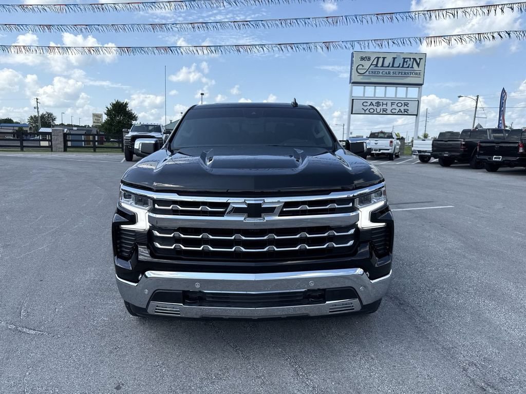 Used 2026 Chevrolet Silverado 1500 LTZ w/ LTZ Premium Package AWD/4WD image 16