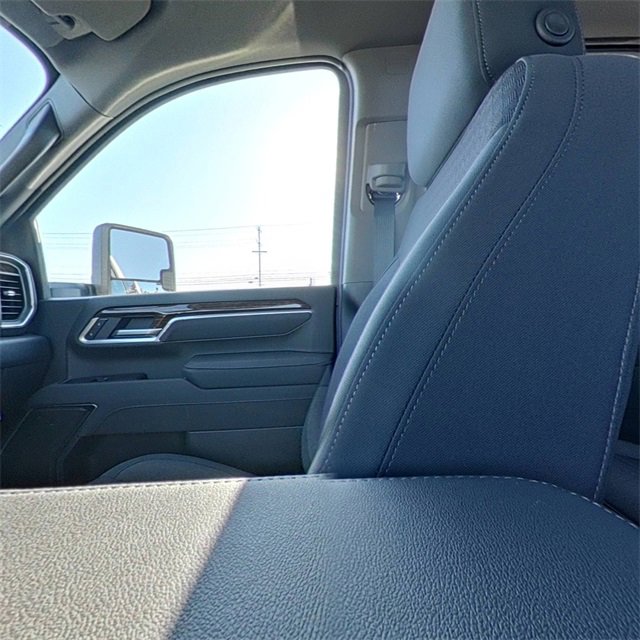New 2026 GMC Sierra 2500 SLE image 25