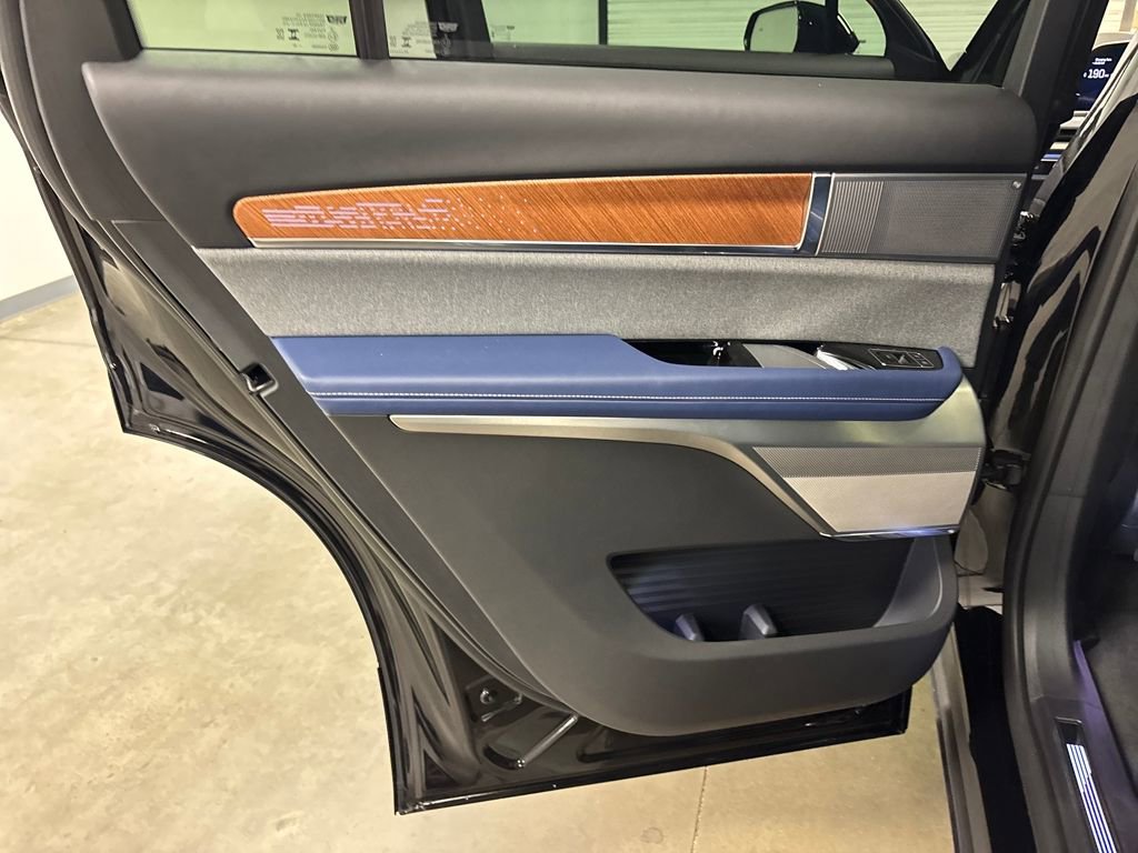 New 2026 Cadillac Vistiq Premium Luxury image 32