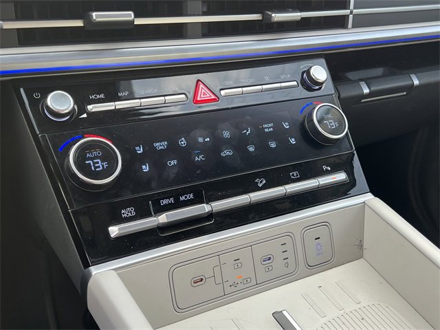 Used 2025 Hyundai Santa Fe Limited image 33