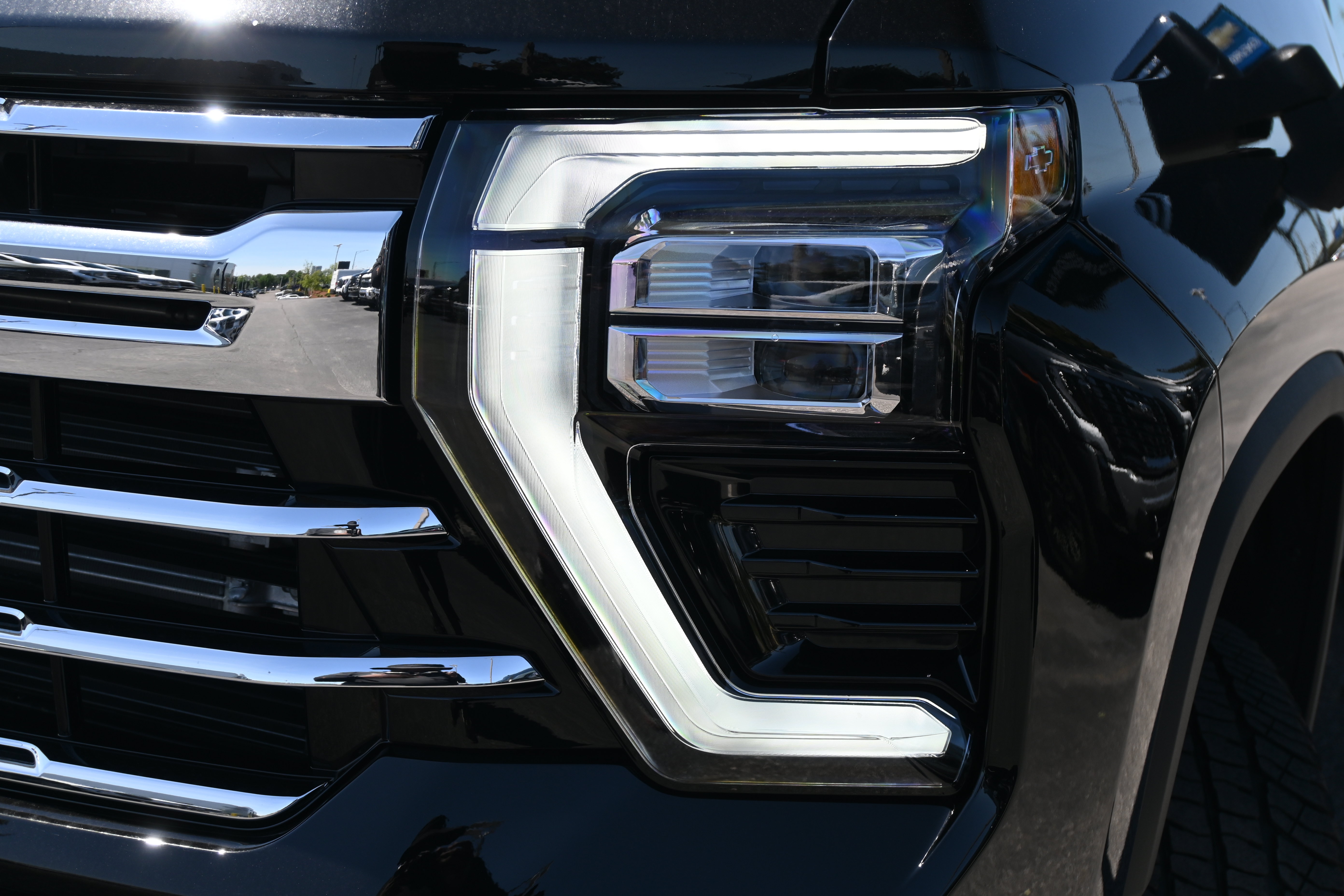 New 2026 Chevrolet Silverado 2500 LTZ w/ LTZ Premium Package AWD/4WD image 6