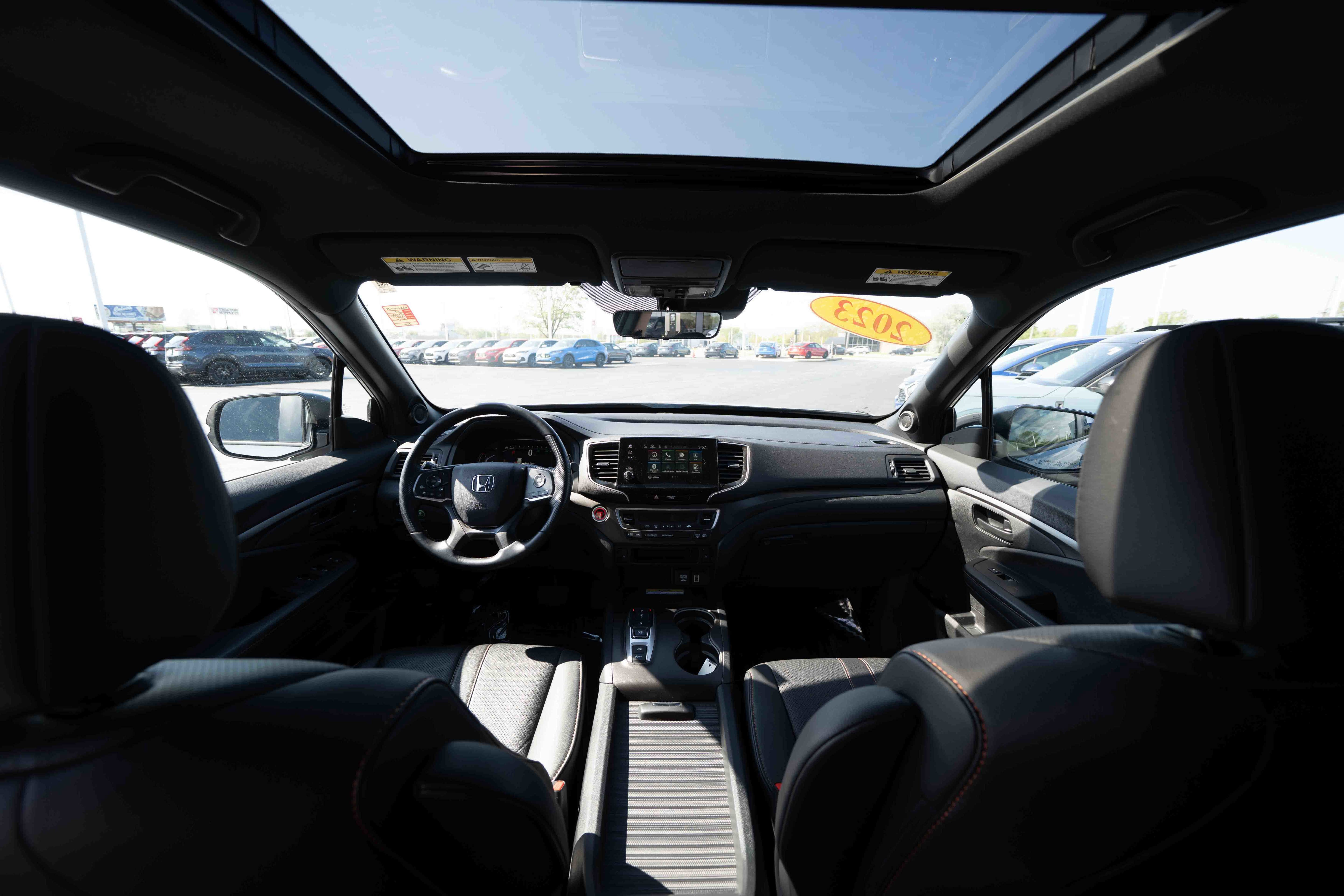 Used 2023 Honda Passport TrailSport image 19