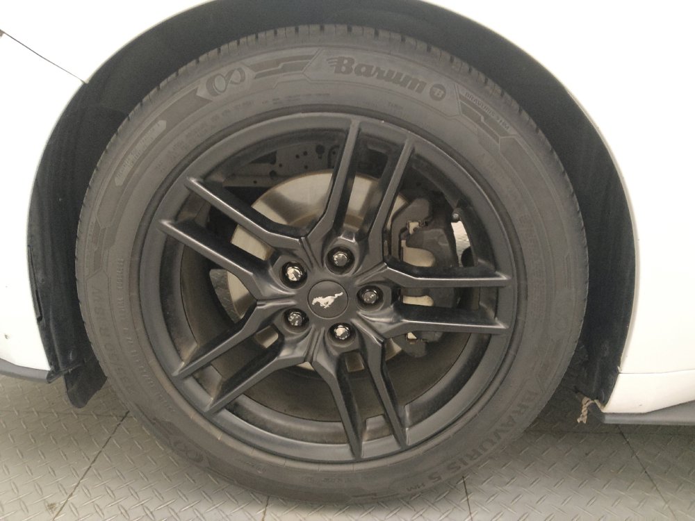 Used 2020 Ford Mustang Premium RWD image 31