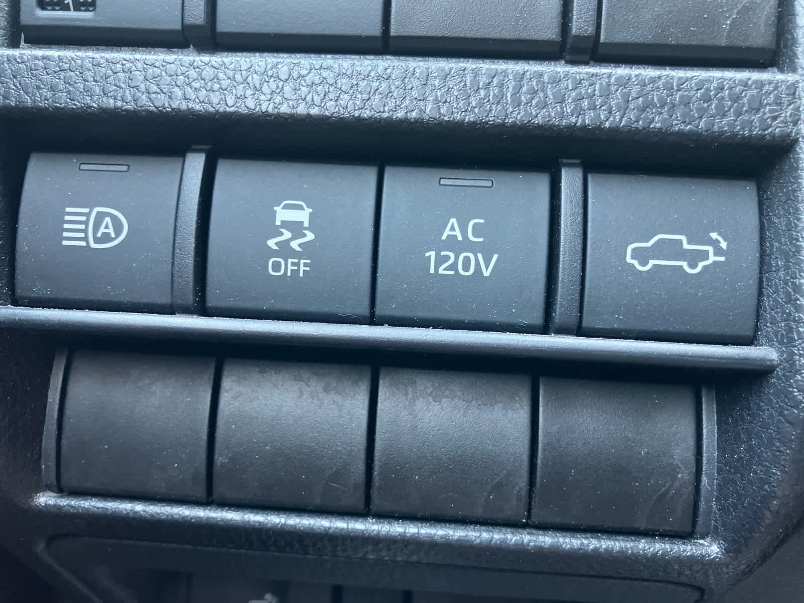 Used 2024 Toyota Tacoma Limited image 14