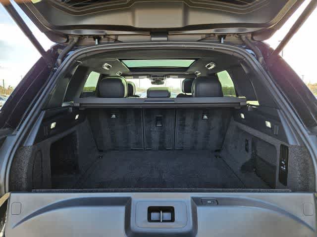 Used 2025 Land Rover Range Rover SE AWD/4WD image 7
