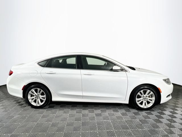 Used 2016 Chrysler 200 Limited FWD image 7