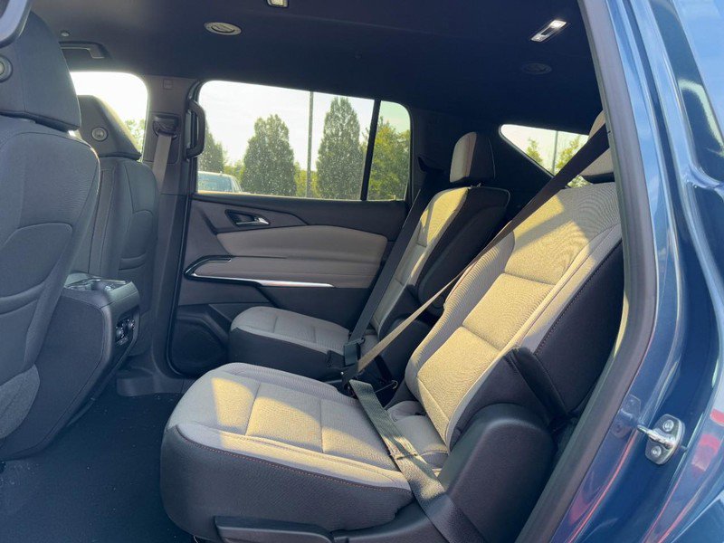New 2026 Chevrolet Traverse LT image 8