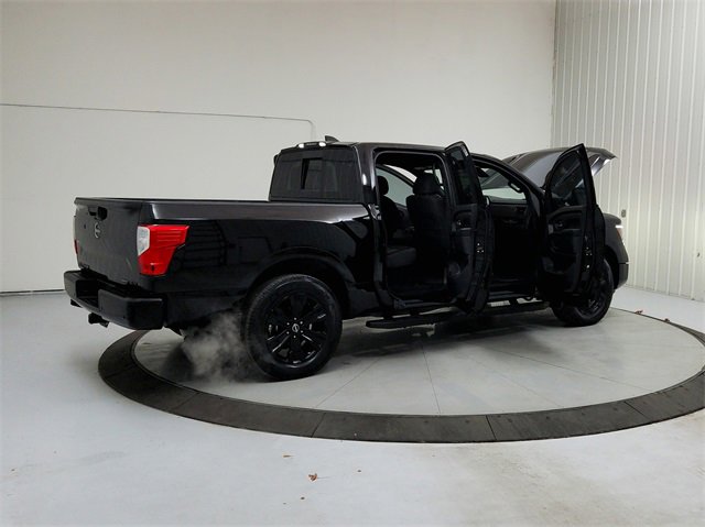 Used 2023 Nissan Titan SV w/ SV Convenience Package image 15