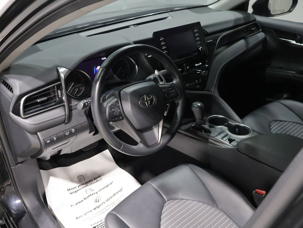 Used 2022 Toyota Camry SE w/ Carpet Mat Package (TMS) AWD/4WD image 14