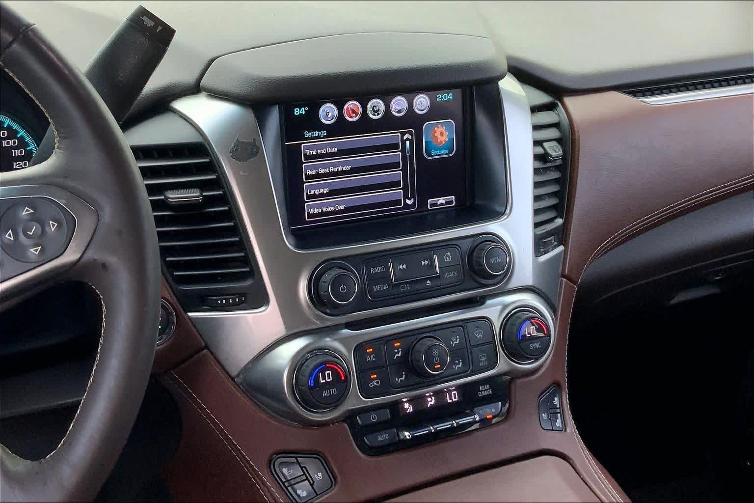 Used 2017 Chevrolet Suburban Premier RWD image 7