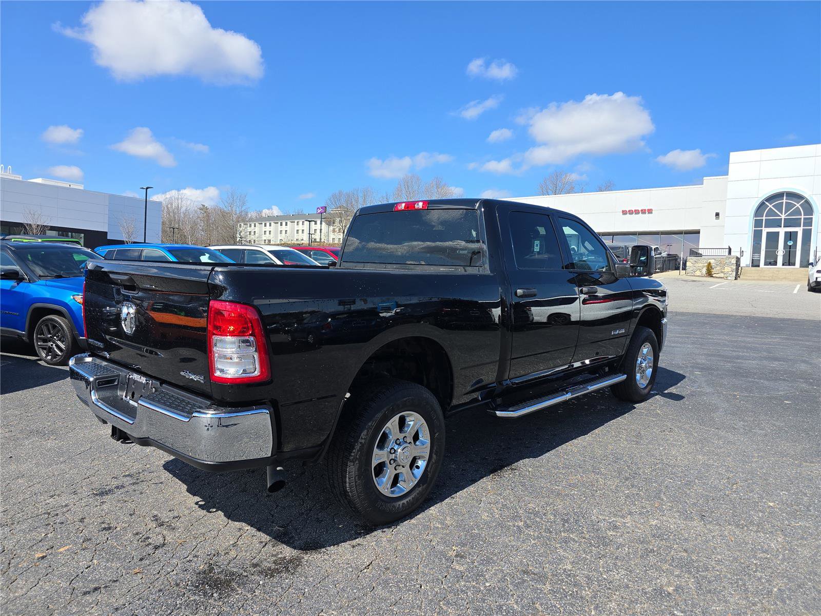 Used 2024 RAM 2500 Big Horn w/ Bed Utility Group image 3