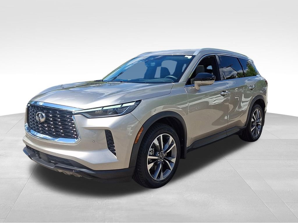 Used 2023 INFINITI QX60 Luxe FWD image 3