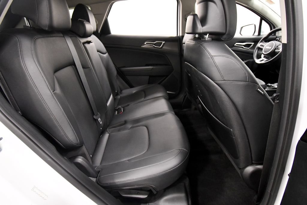 Certified 2023 Kia Sportage EX AWD/4WD image 17