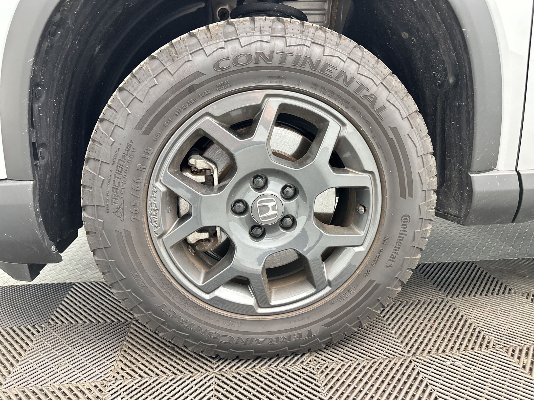 Used 2025 Honda Pilot TrailSport image 12