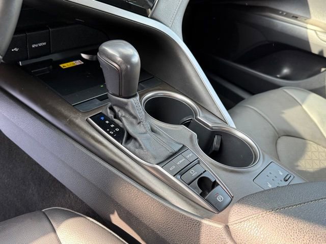 Used 2022 Toyota Camry XSE w/ Cold Weather Package image 21