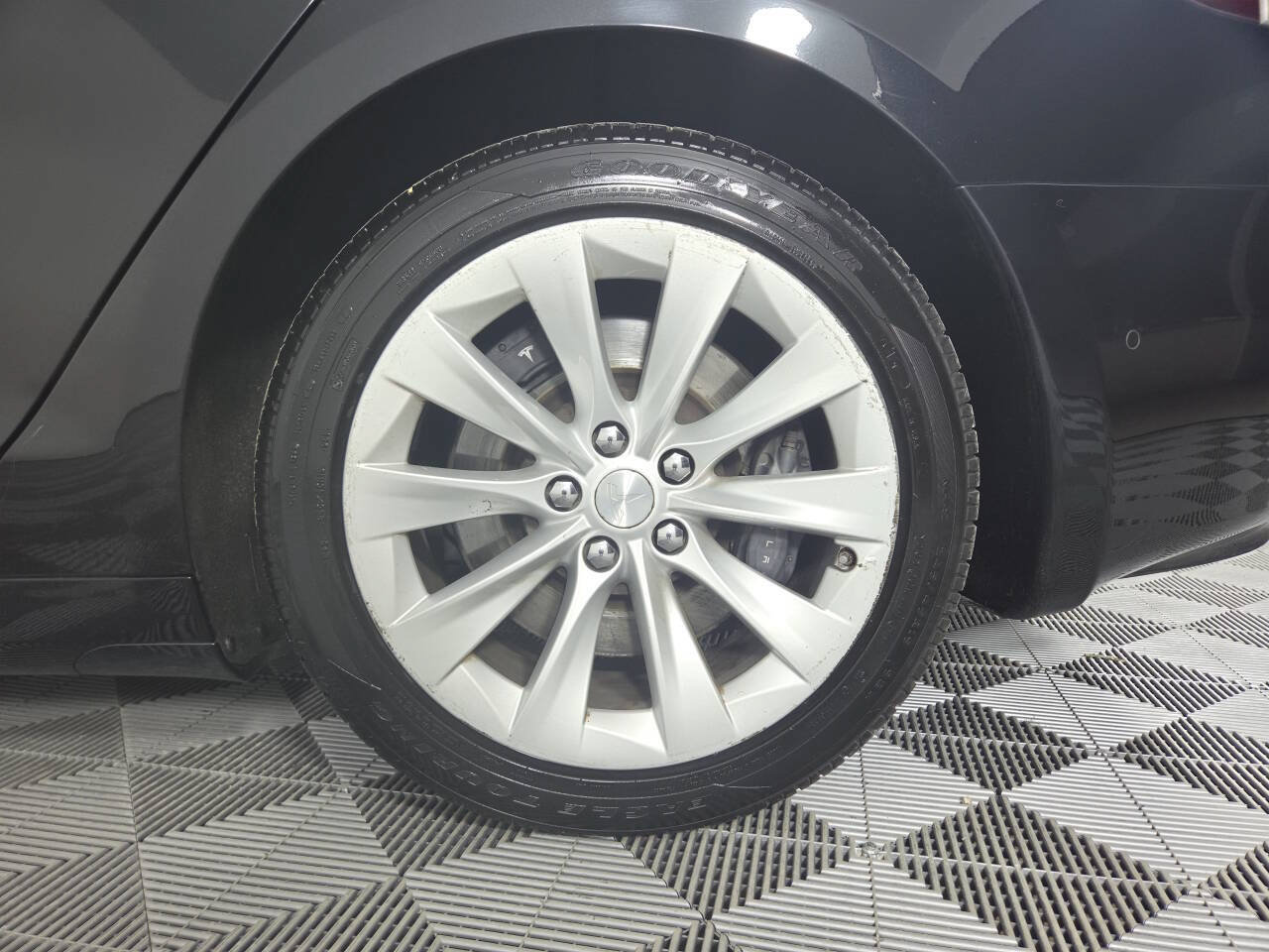 Used 2016 Tesla Model S 70D AWD/4WD image 11