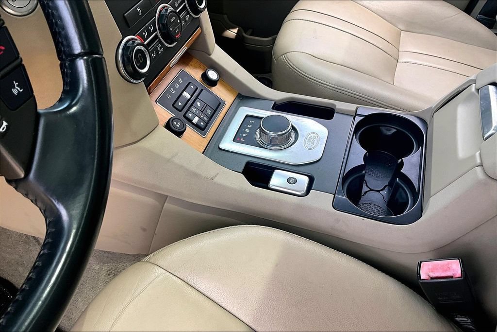 Used 2015 Land Rover LR4 HSE AWD/4WD image 19