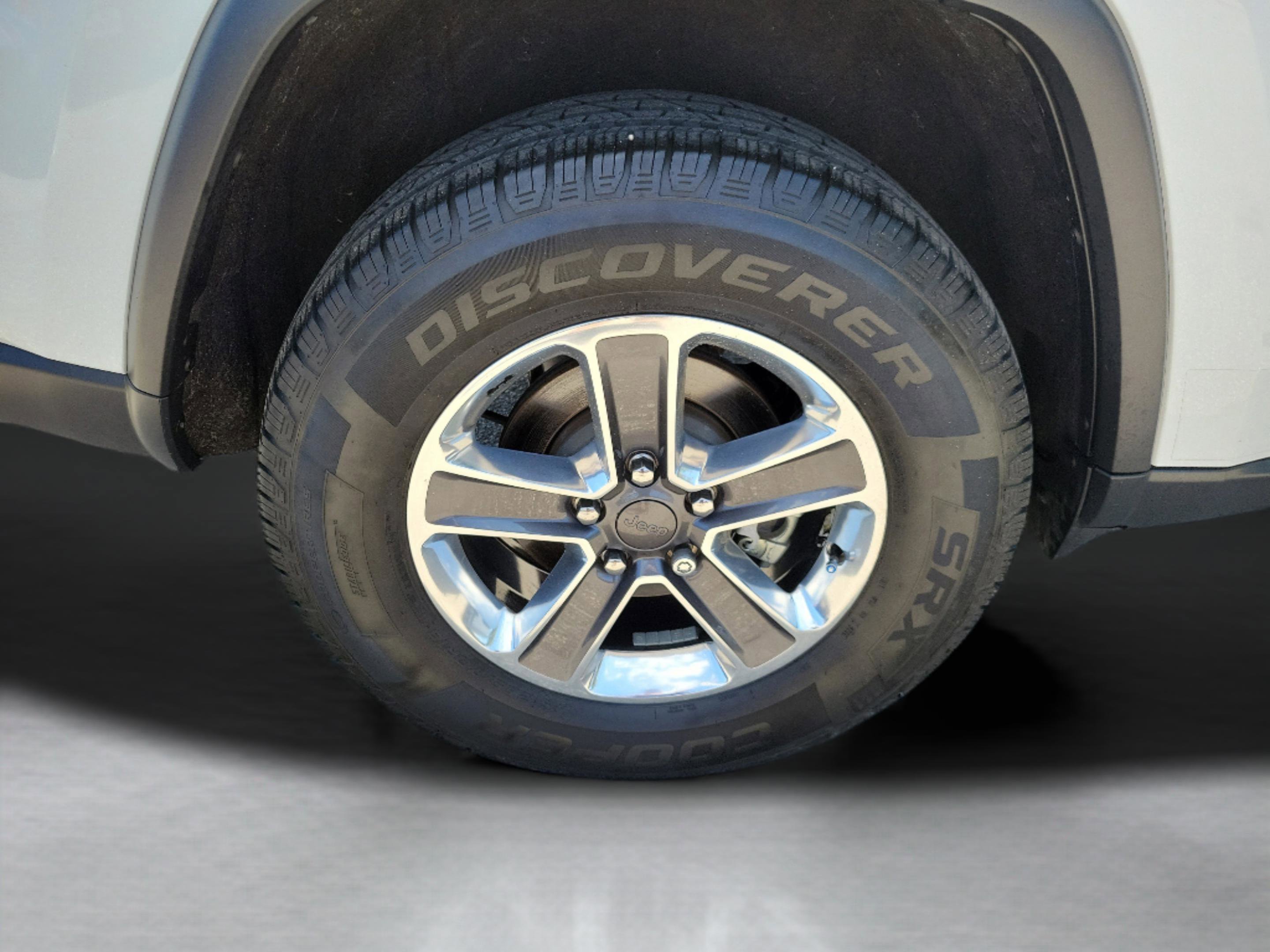 Used 2022 Jeep Grand Cherokee Limited w/ Trailer Tow Group IV image 34