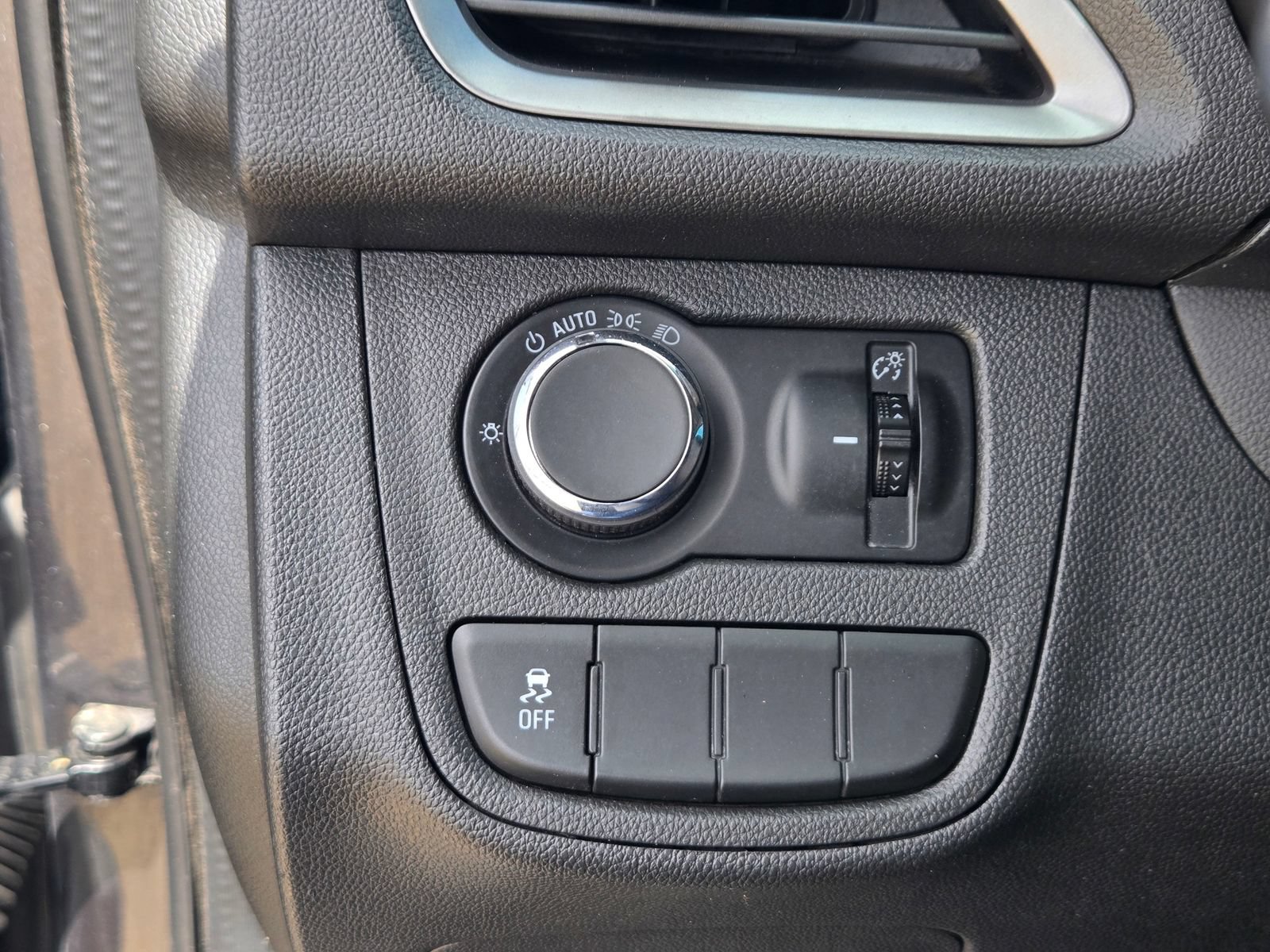 Used 2021 Chevrolet Spark LS FWD image 20