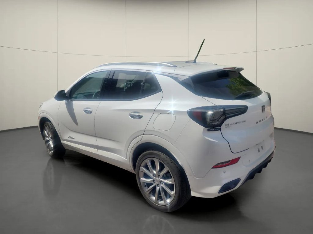 Used 2024 Buick Encore GX Avenir w/ Avenir Technology Package AWD/4WD image 5