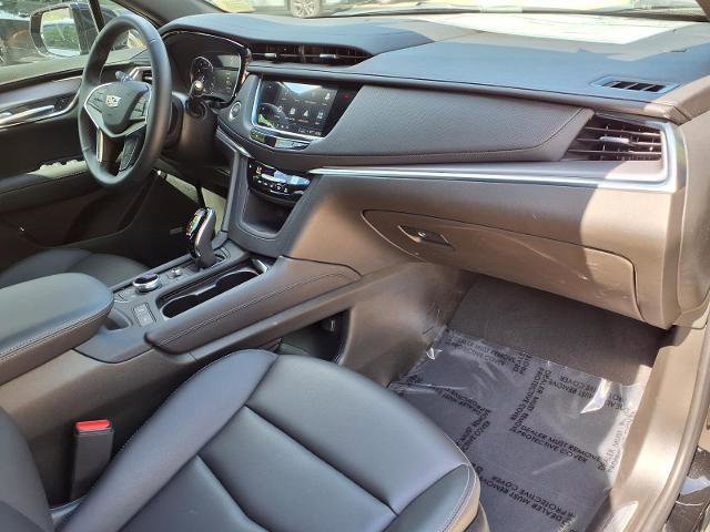 New 2026 Cadillac XT5 Luxury FWD image 8