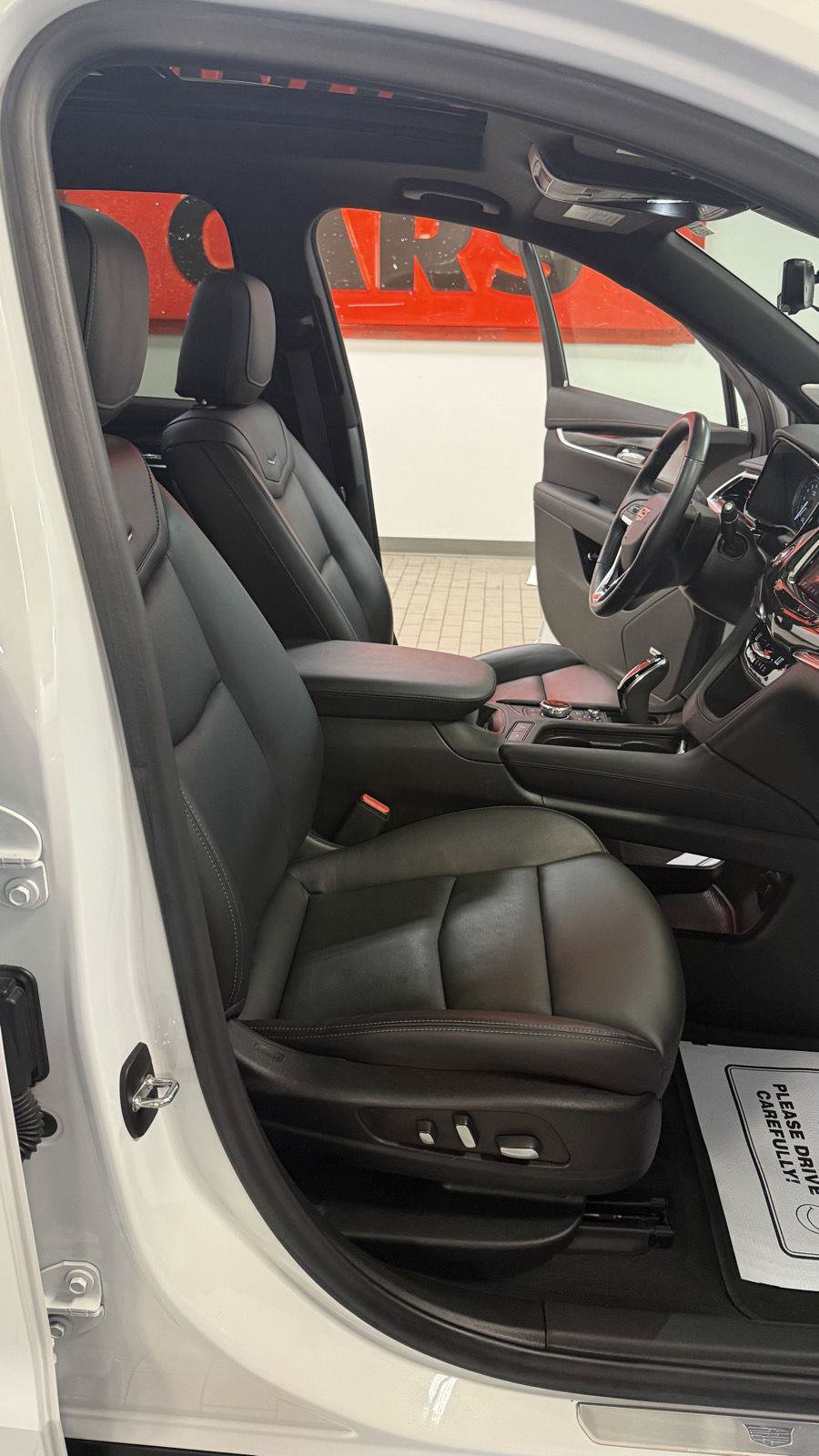 Used 2022 Cadillac XT6 Premium Luxury w/ Technology Package AWD/4WD image 50