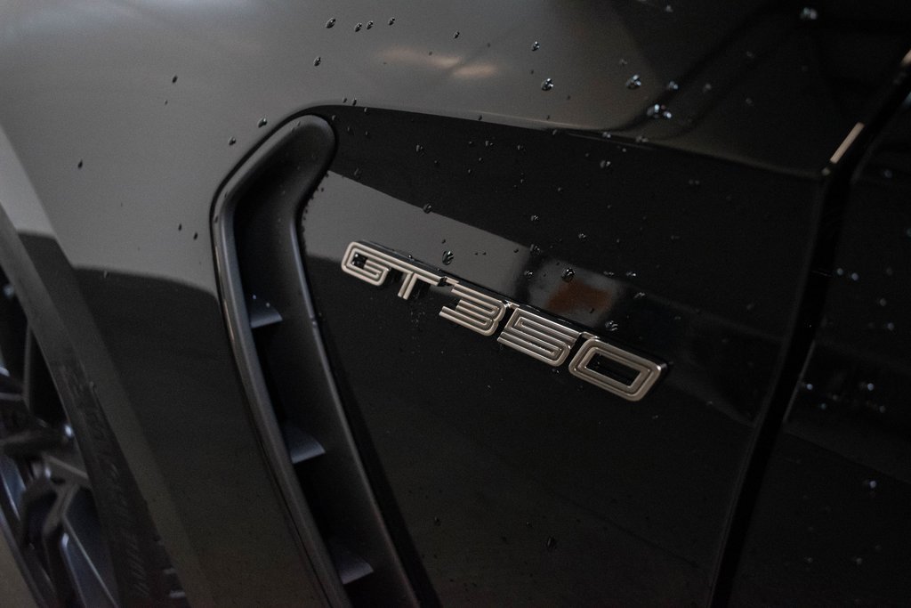 Used 2016 Ford Mustang Shelby GT350 w/ Technology Package image 10