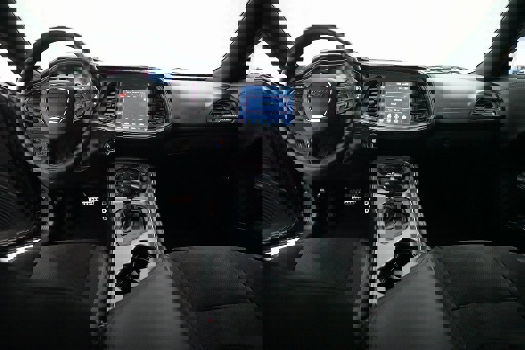 Used 2023 Dodge Challenger R/T w/ Plus Package image 5