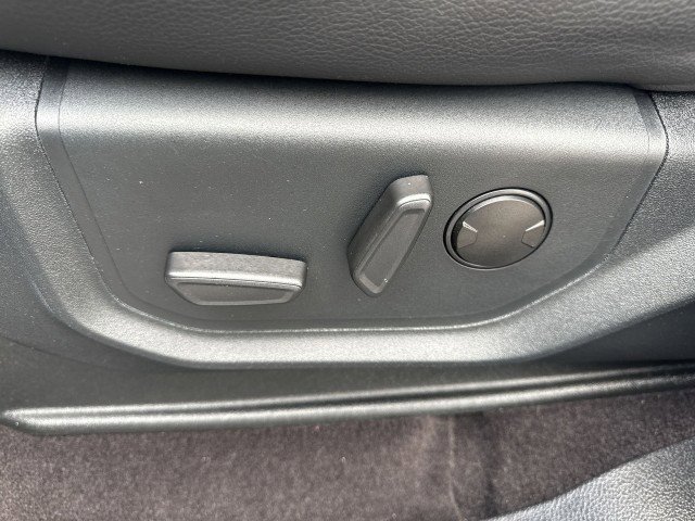 Used 2021 Ford Expedition Max XLT image 14