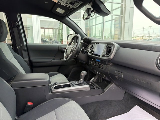 Certified 2023 Toyota Tacoma TRD Off-Road image 28