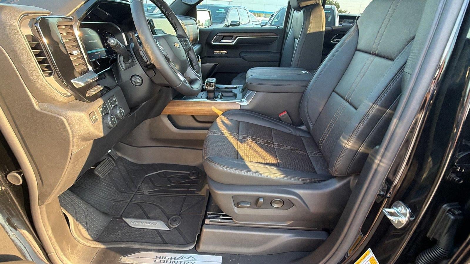 New 2026 Chevrolet Silverado 1500 High Country AWD/4WD image 17