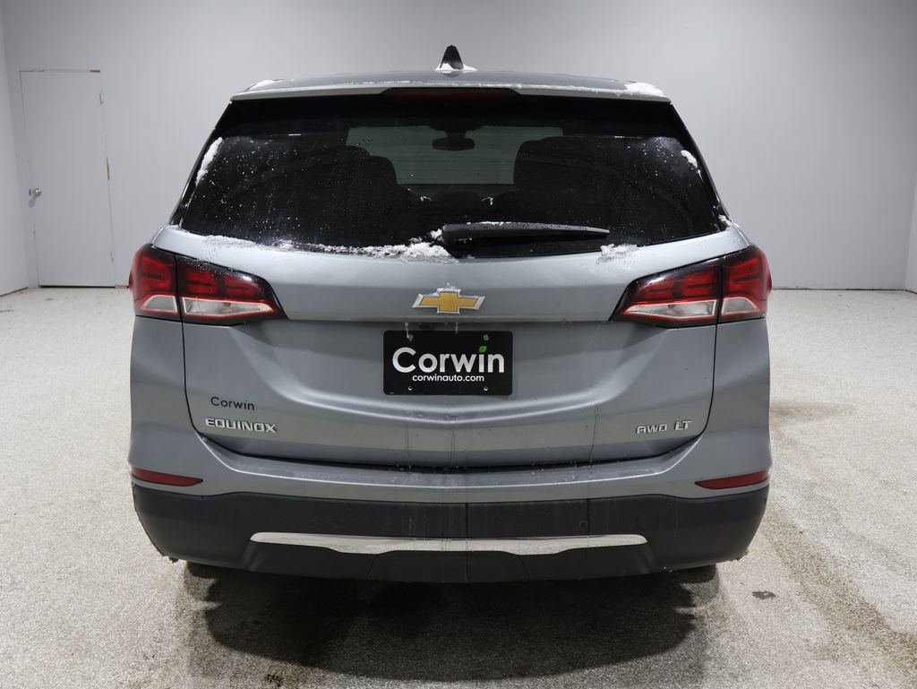 Used 2024 Chevrolet Equinox LT image 3