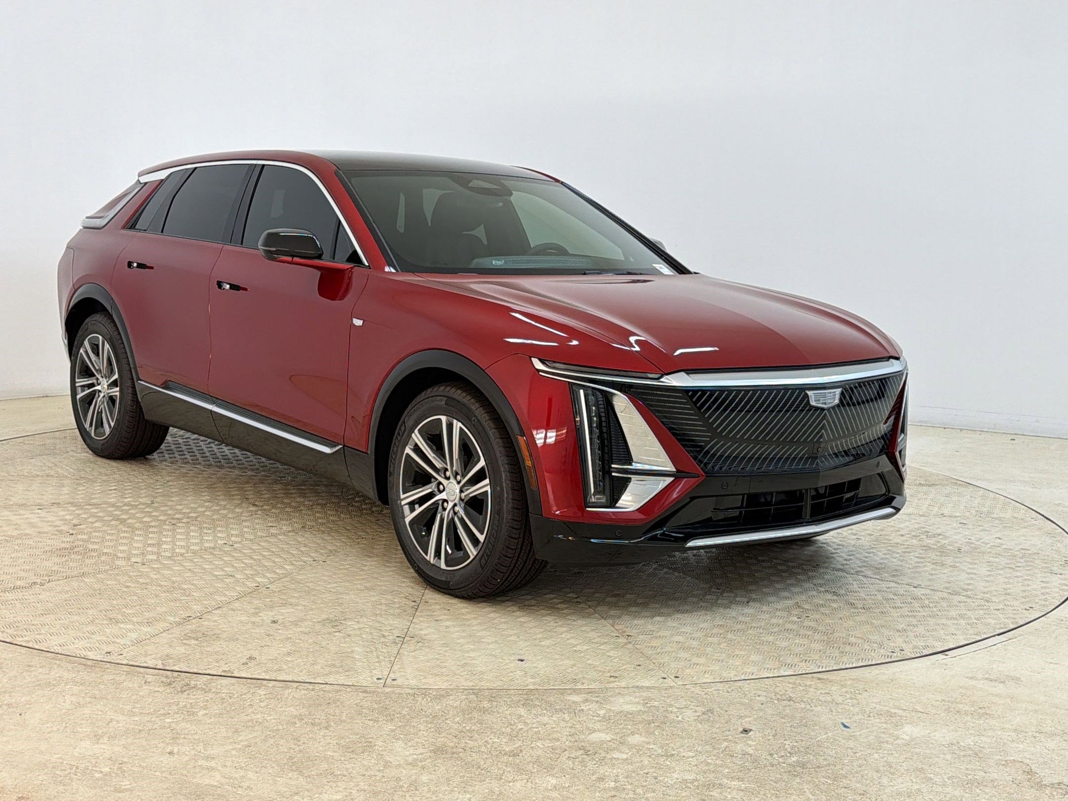 New 2026 Cadillac Lyriq Premium Luxury w/ LPO, Floor Liner Package AWD/4WD image 7