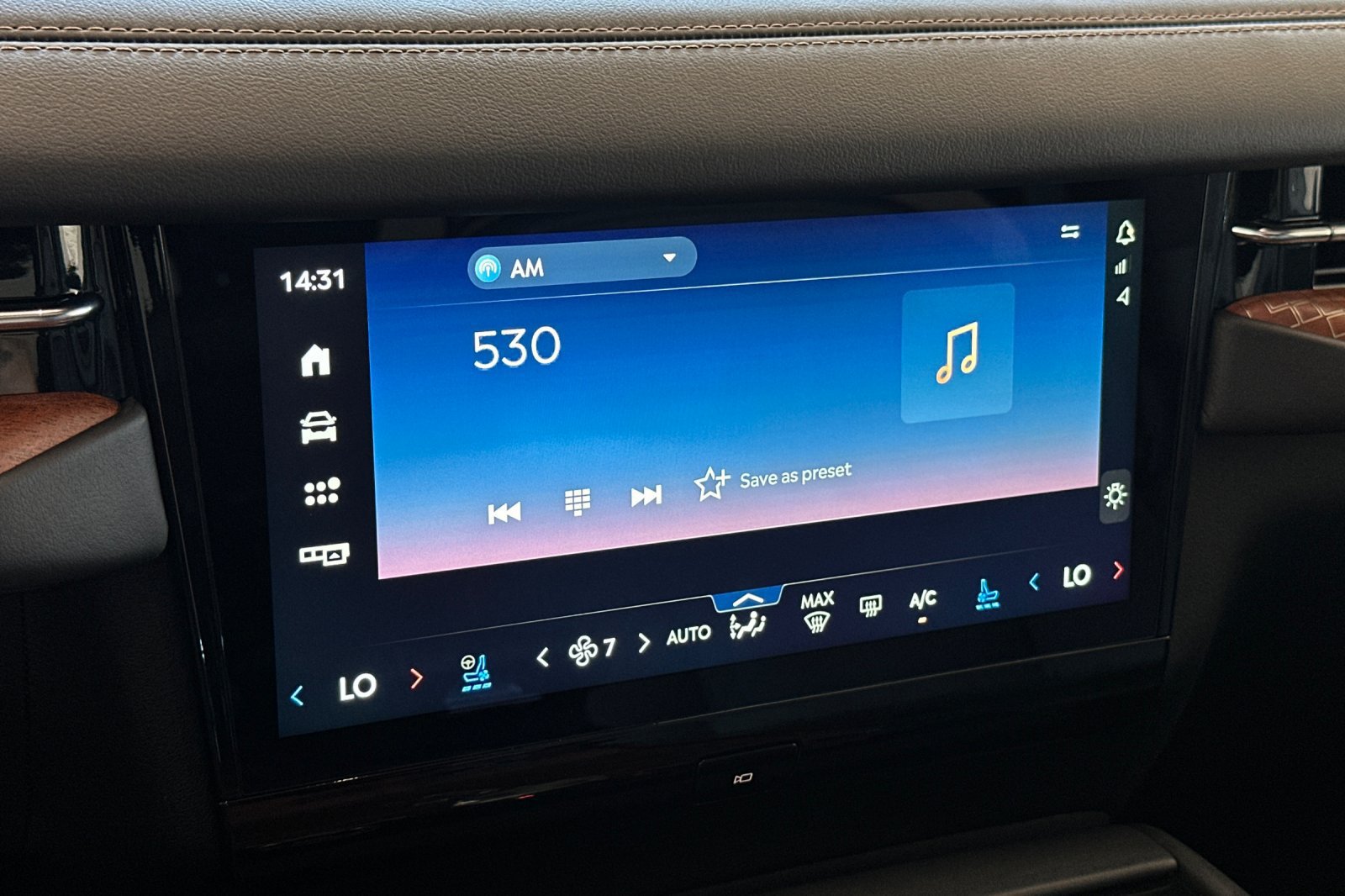 New 2026 Lincoln Navigator Black Label AWD/4WD image 19