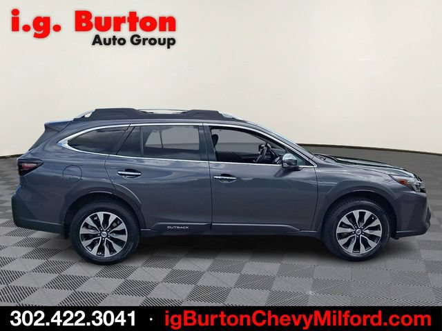 Used 2023 Subaru Outback Touring AWD/4WD image 7