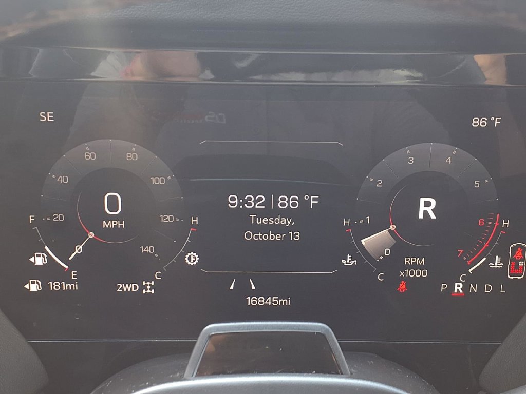 Used 2026 GMC Yukon AT4 w/ AT4 Premium Plus Package AWD/4WD image 12
