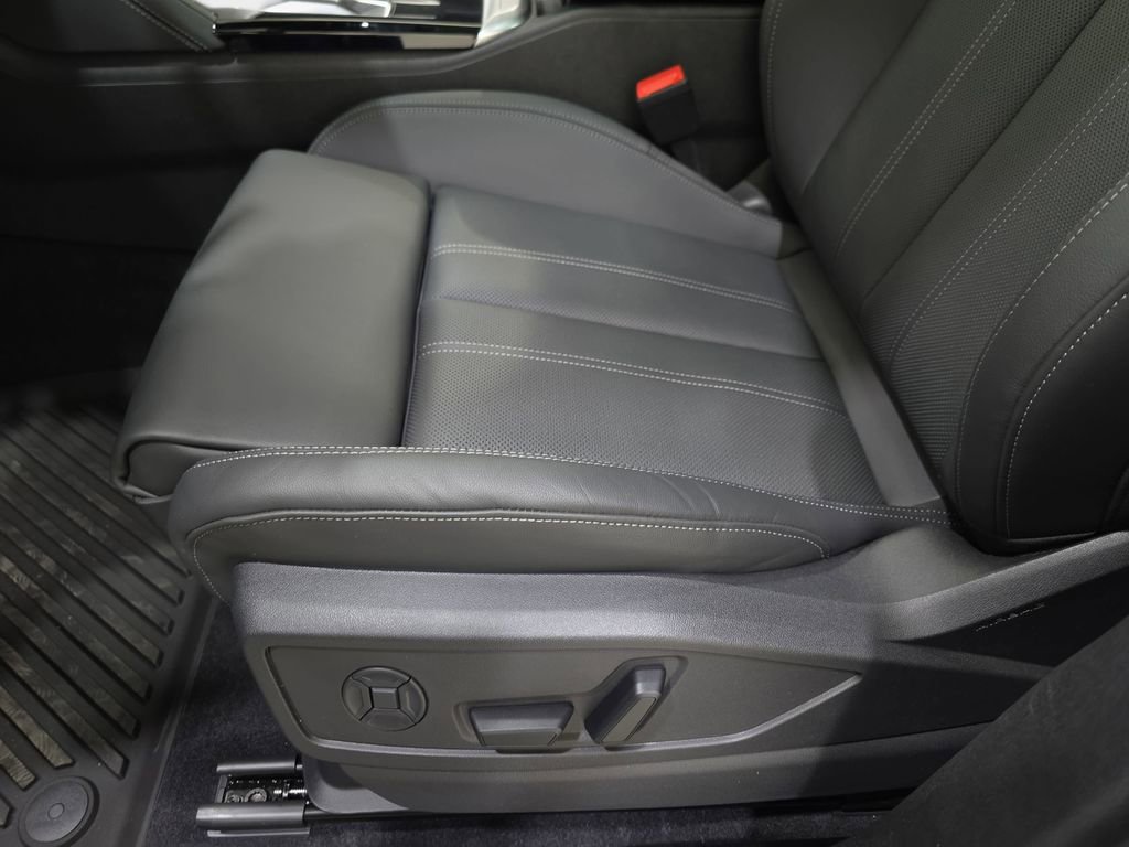 New 2026 Audi Q5 Prestige image 29