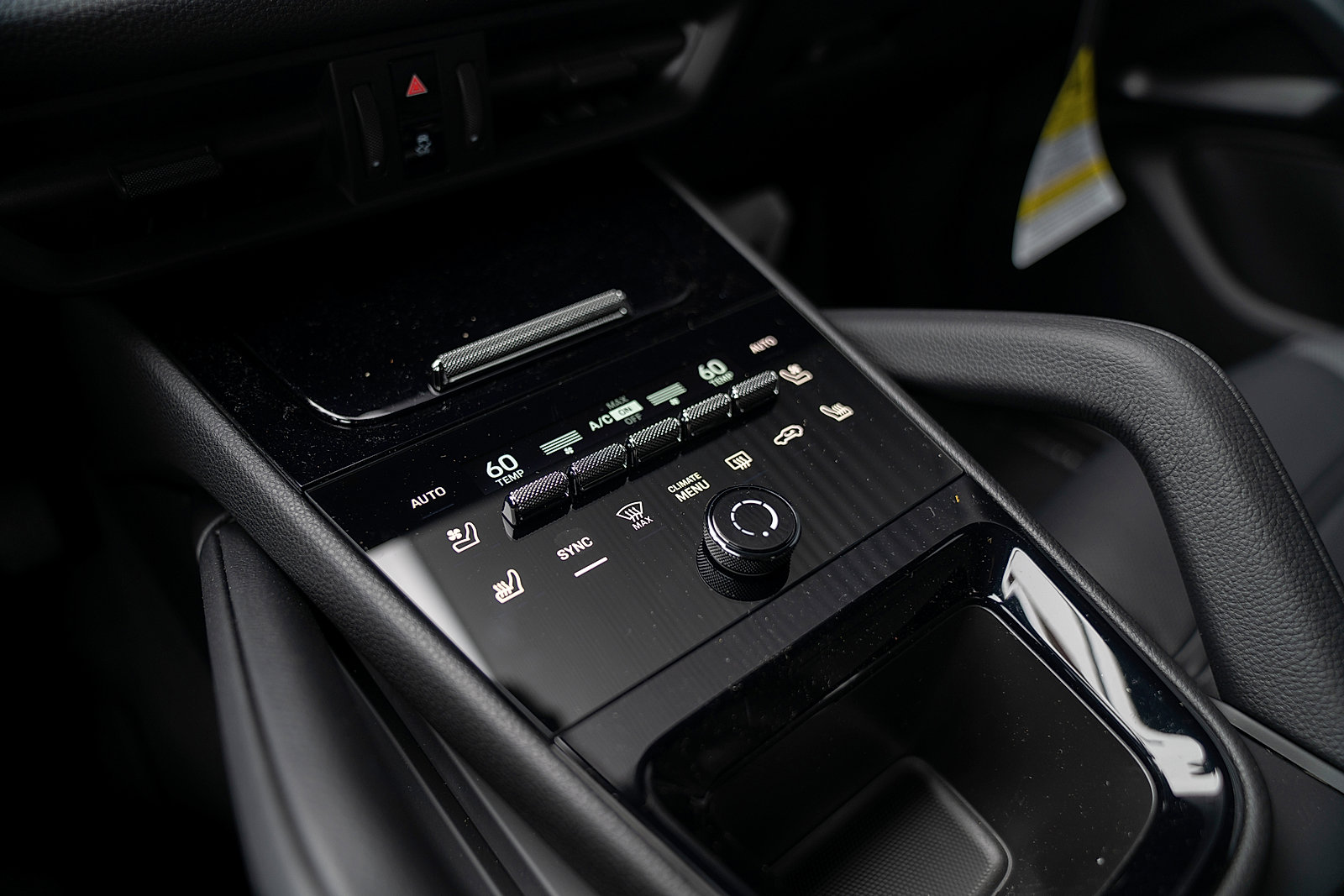 Used 2025 Porsche Cayenne Coupe image 15