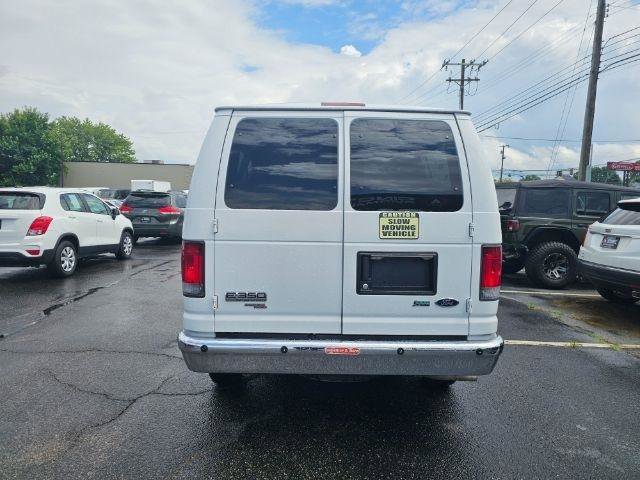 Used 2011 Ford E-350 and Econoline 350 XLT RWD image 5