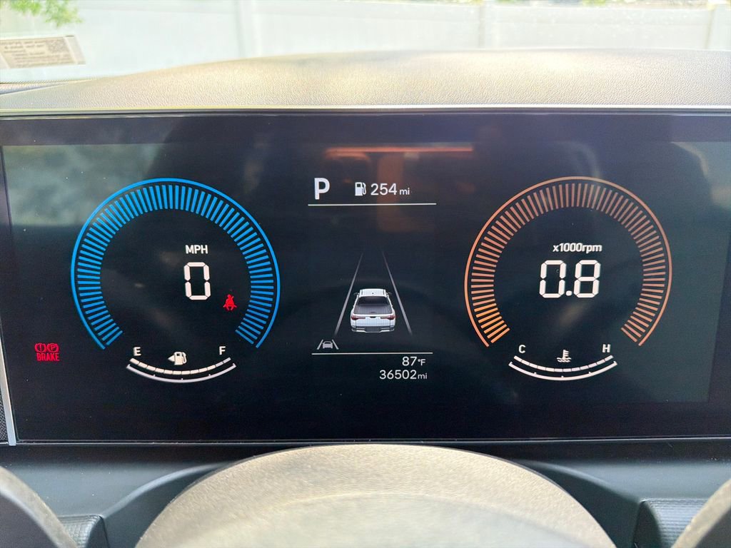 Certified 2025 Hyundai Santa Cruz SEL FWD image 18