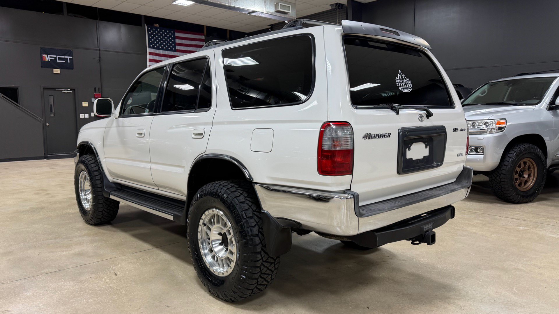 Used 2000 Toyota 4Runner SR5 w/ Upgrade Value Pkg 4 AWD/4WD image 7
