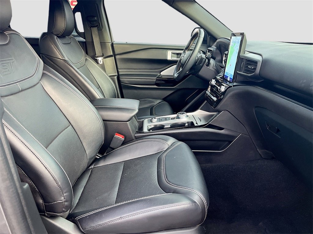Used 2024 Ford Explorer ST w/ Equipment Group 401A image 29